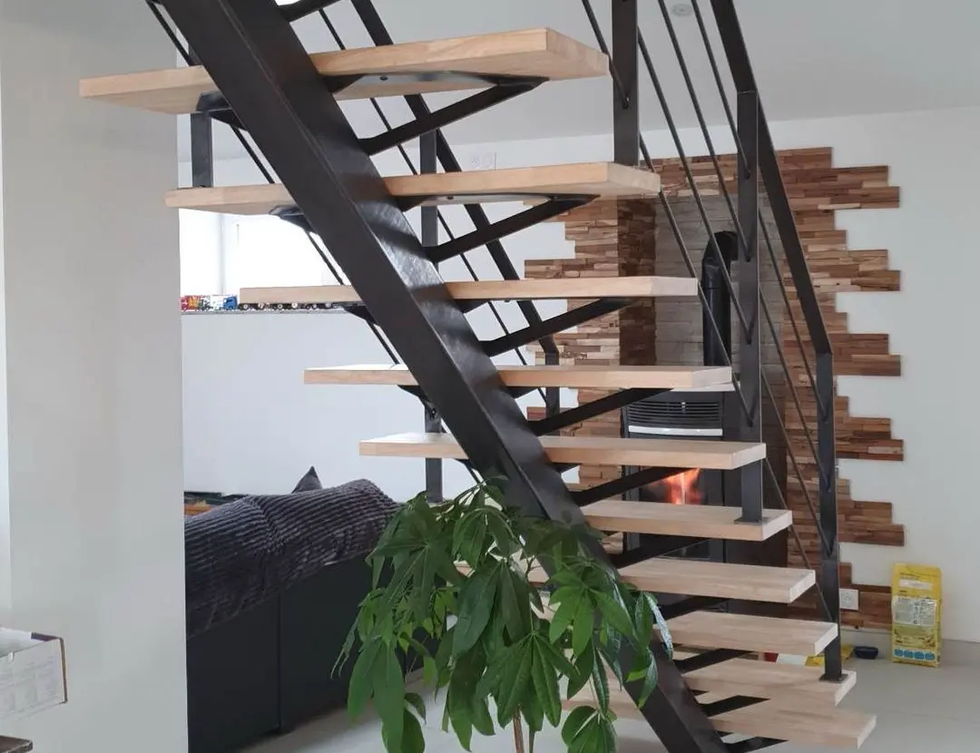 Escalier acier brut
